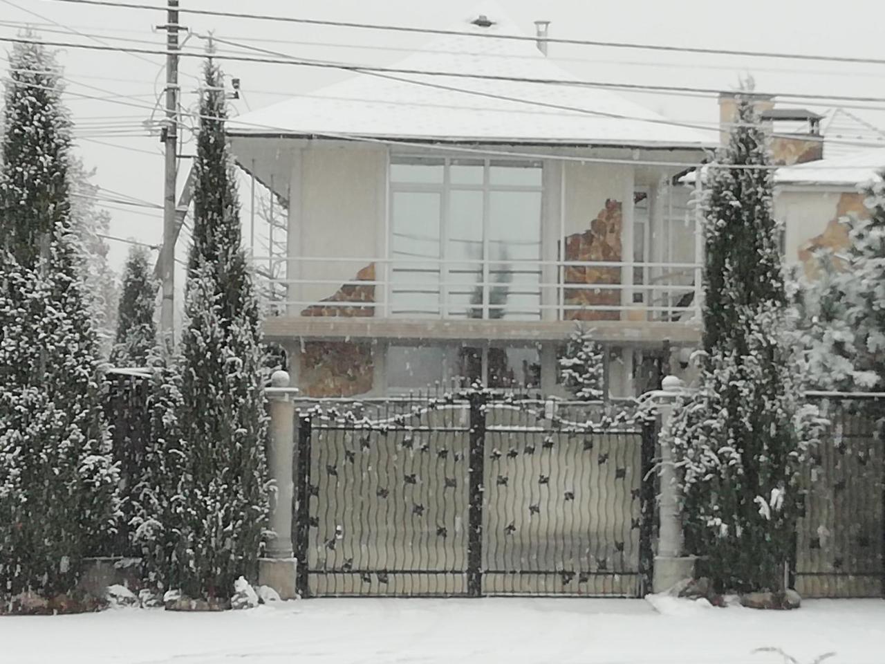 Vila Тownhouse 84 Petropavlovskaya Borshchagovka Exteriér fotografie